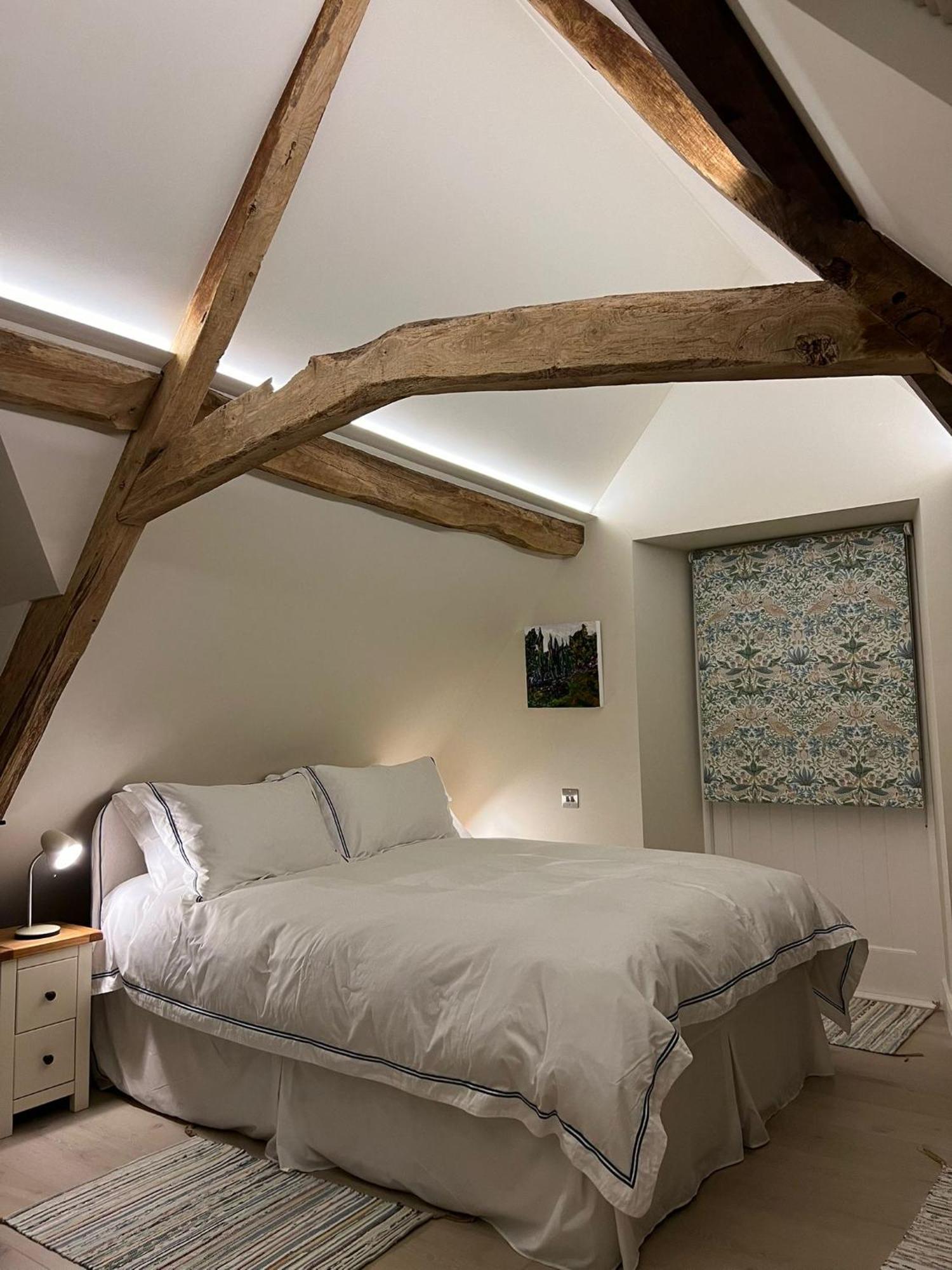 Idyllic Secluded Hideaway With Countryside Views On The Edge Of The Cotswolds Villa Hailey Exterior foto